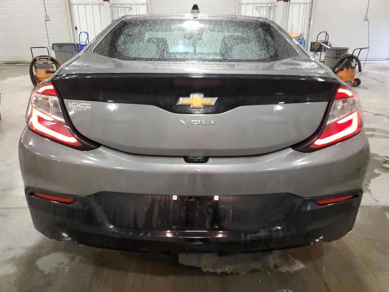 1G1RA6S56HU110421 2017 Chevrolet Volt Lt