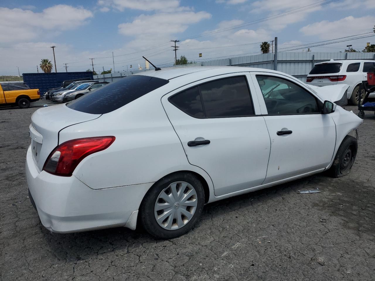 3N1CN7AP2HL833965 2017 Nissan Versa S