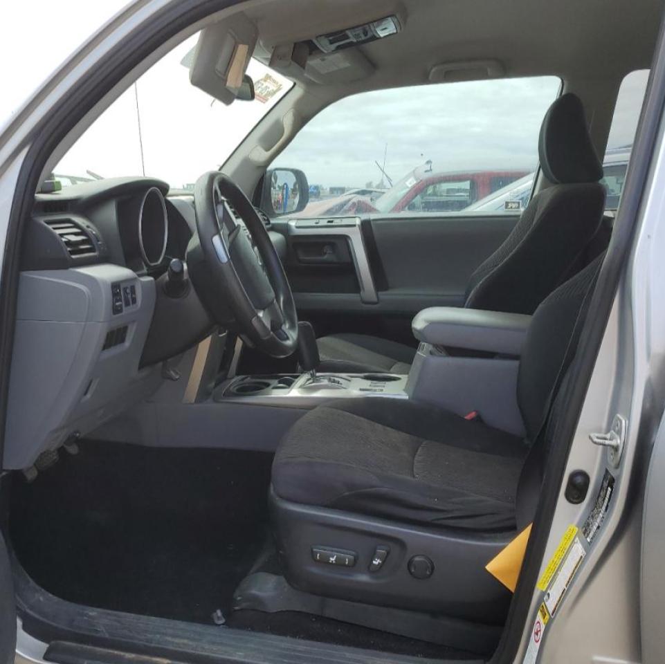 JTEZU5JRXB5026189 2011 Toyota 4Runner Sr5