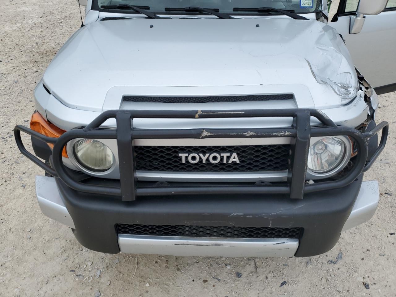 JTEBU11F270087704 2007 Toyota Fj Cruiser