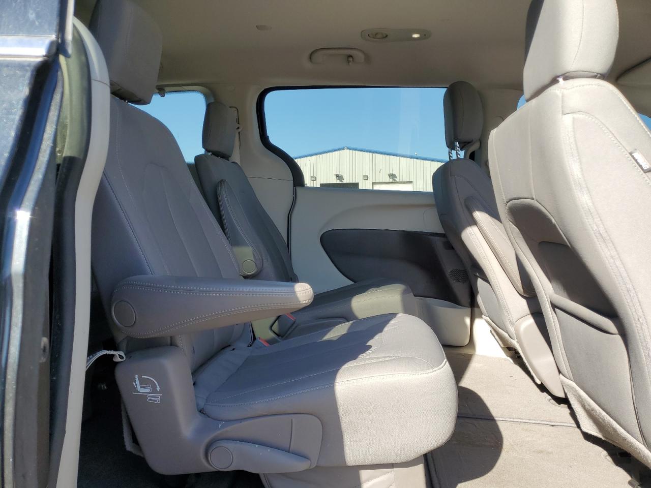 2017 Chrysler Pacifica Lx vin: 2C4RC1CG5HR502808