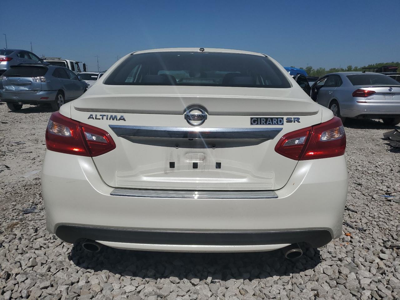 1N4AL3AP2GC268765 2016 Nissan Altima 2.5