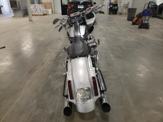 2019 HARLEY-DAVIDSON FLTRXSE 1HD1TCL13KB951882