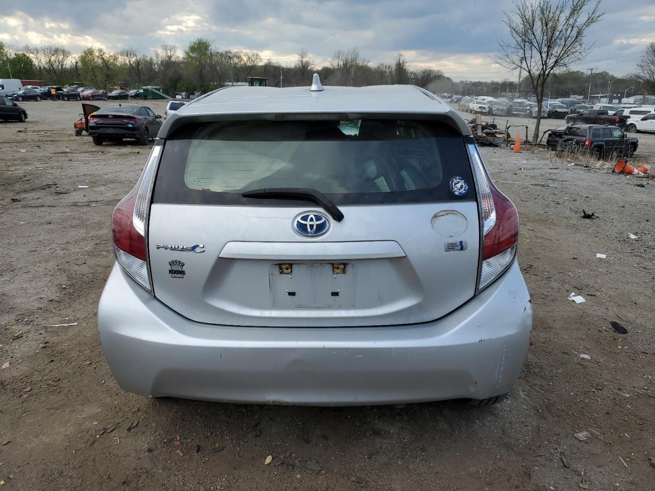 JTDKDTB37F1581392 2015 Toyota Prius C