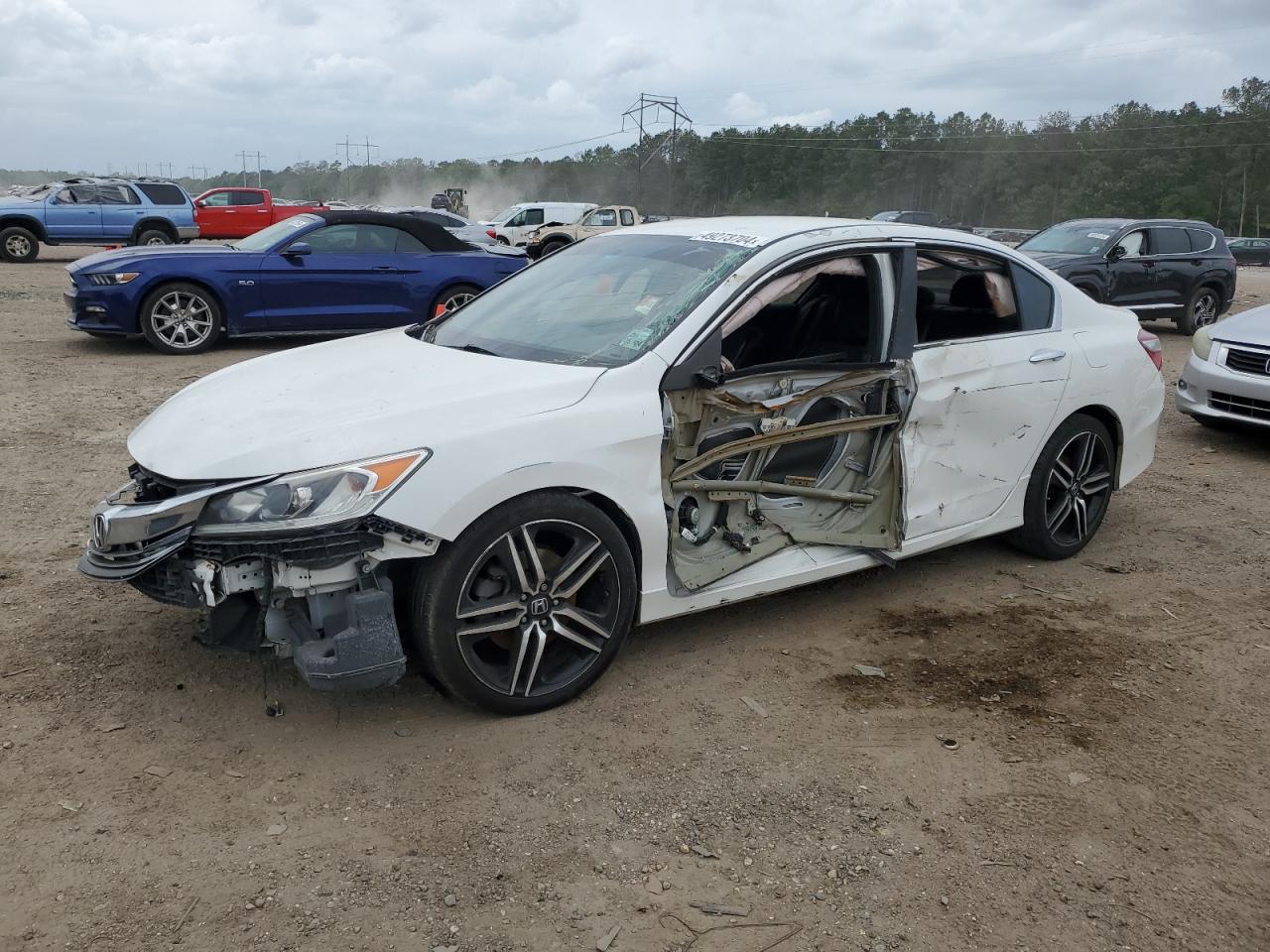 1HGCR2F58GA093888 HONDA ACCORD 2016
