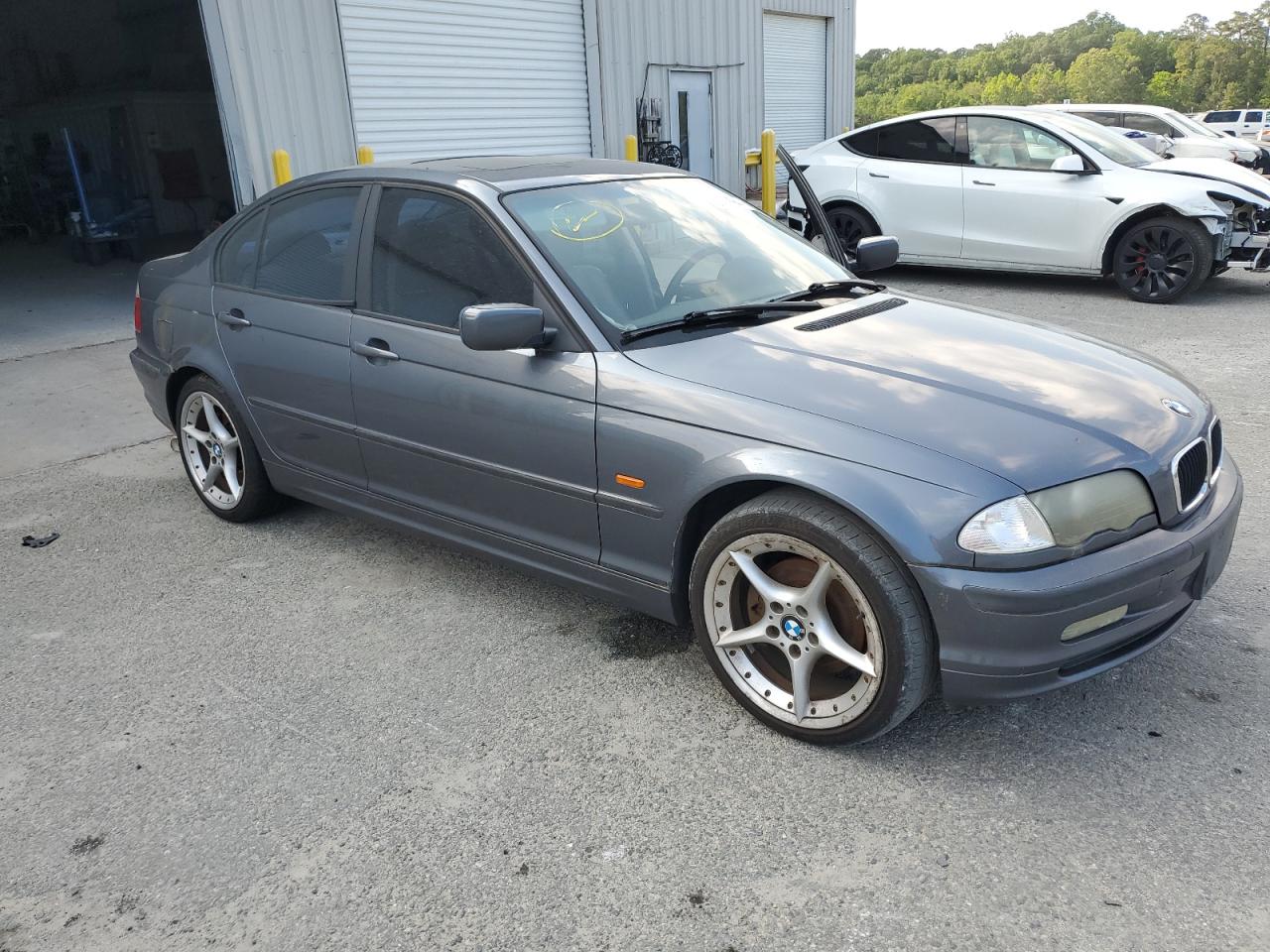 WBAAV33441FU97751 2001 BMW 325 I