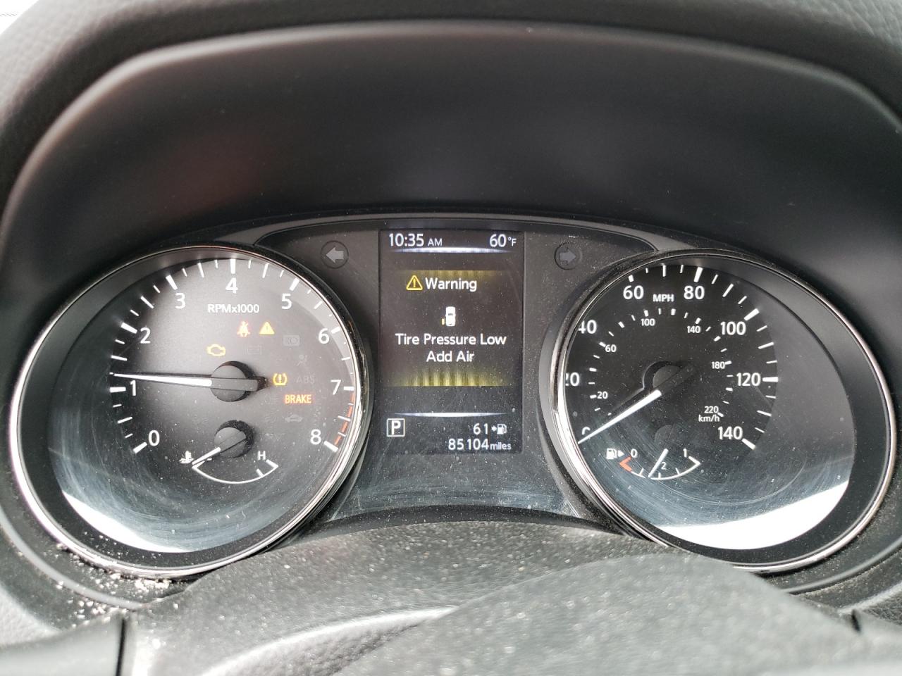 JN1BJ1CR0HW125677 NISSAN ROGUE 2017