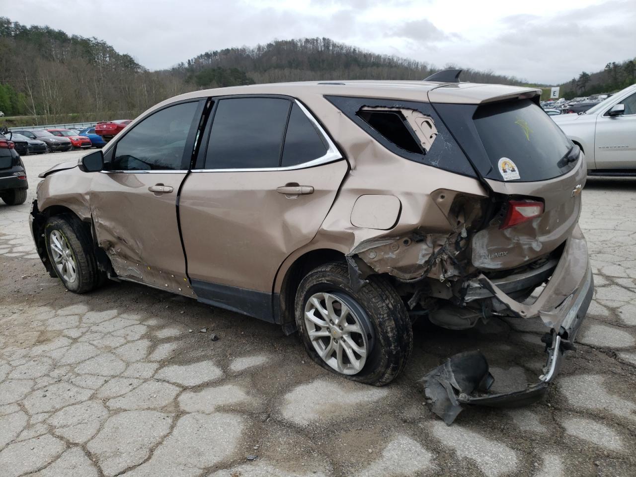 2GNAXSEV9J6161009 2018 Chevrolet Equinox Lt