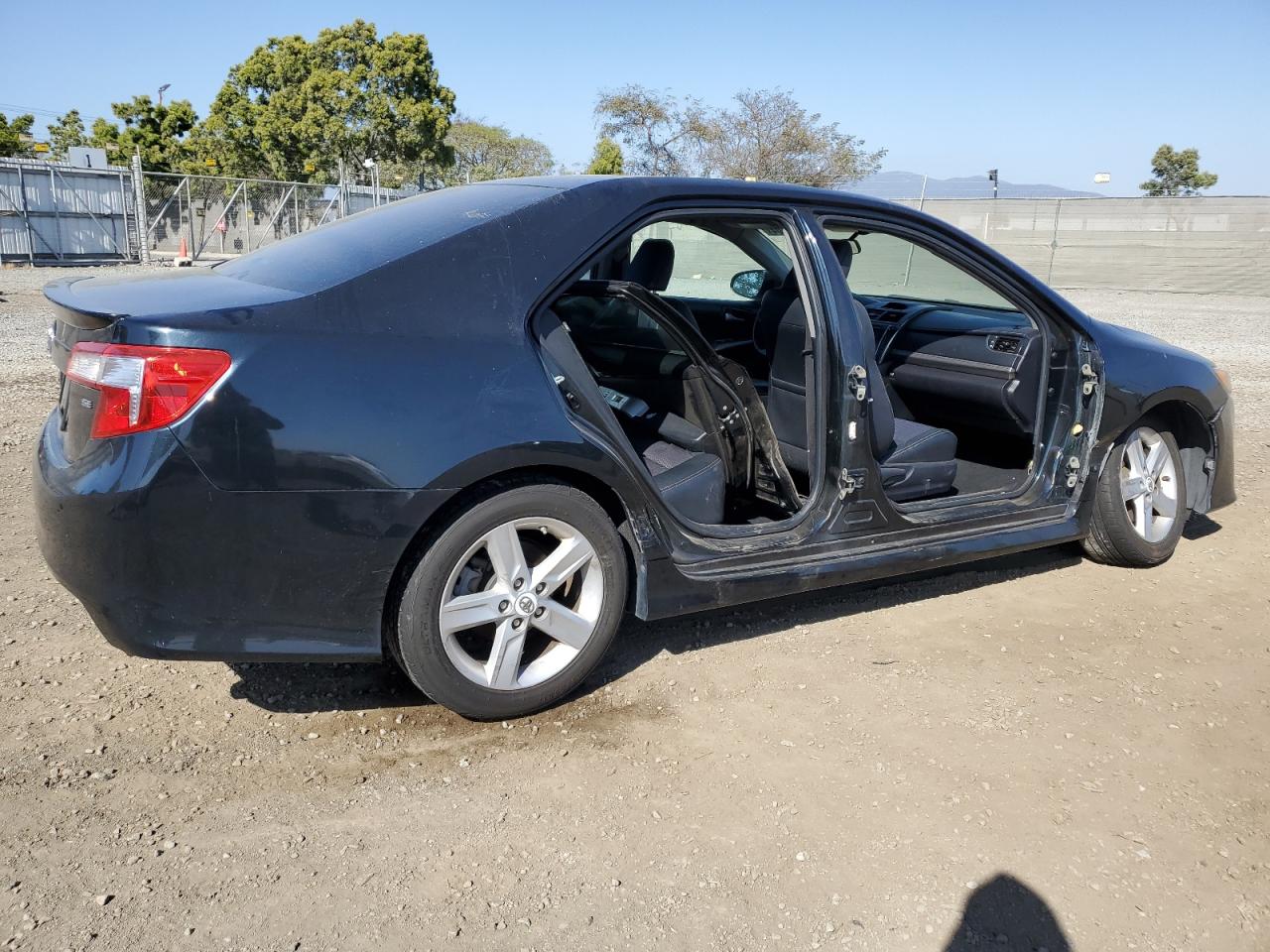 4T1BF1FK5CU595846 2012 Toyota Camry Base