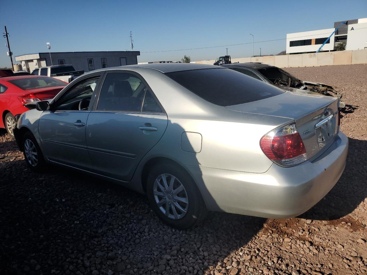 JTDBE32K753019256 2005 Toyota Camry Le