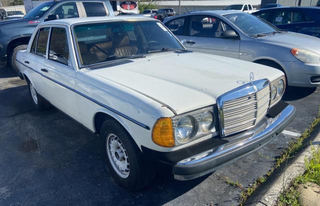 Lot #2458883870 1980 MERCEDES-BENZ 300 D salvage car