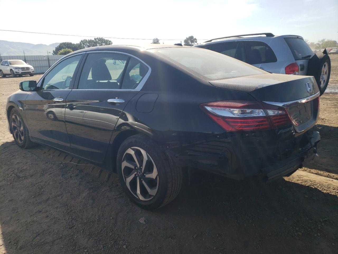 1HGCR2F97GA133106 HONDA ACCORD 2016
