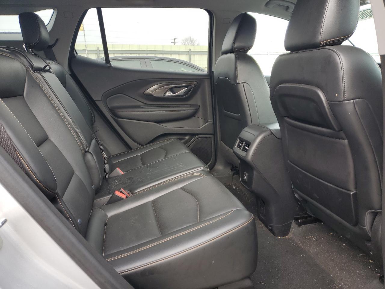 3GKALVEV5JL337060 2018 GMC Terrain Slt