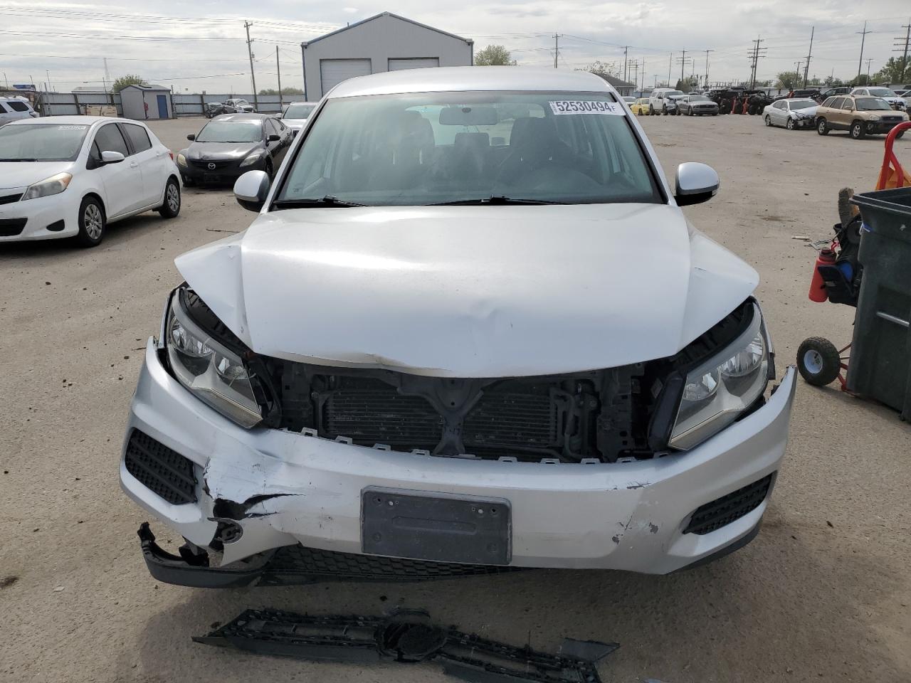 2013 Volkswagen Tiguan S vin: WVGAV7AX4DW557731