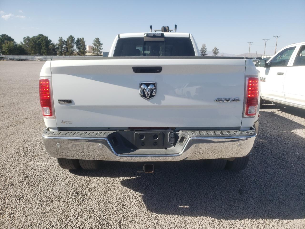 3C63RRJLXHG736832 2017 Ram 3500 Laramie