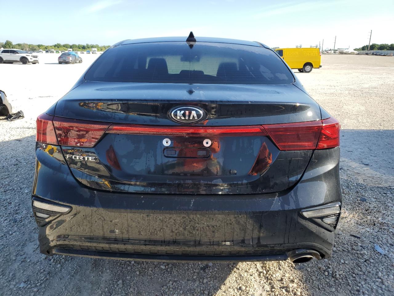 3KPF24AD8KE045307 2019 Kia Forte Fe