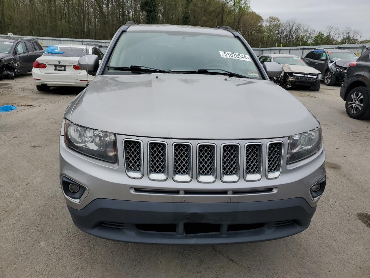 1C4NJDEB3GD558500 2016 Jeep Compass Latitude