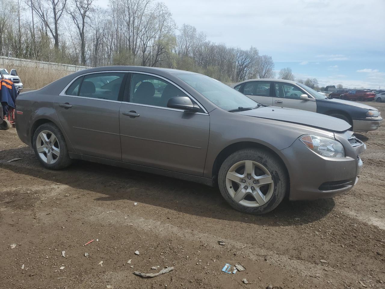 1G1ZB5E01CF266886 2012 Chevrolet Malibu Ls