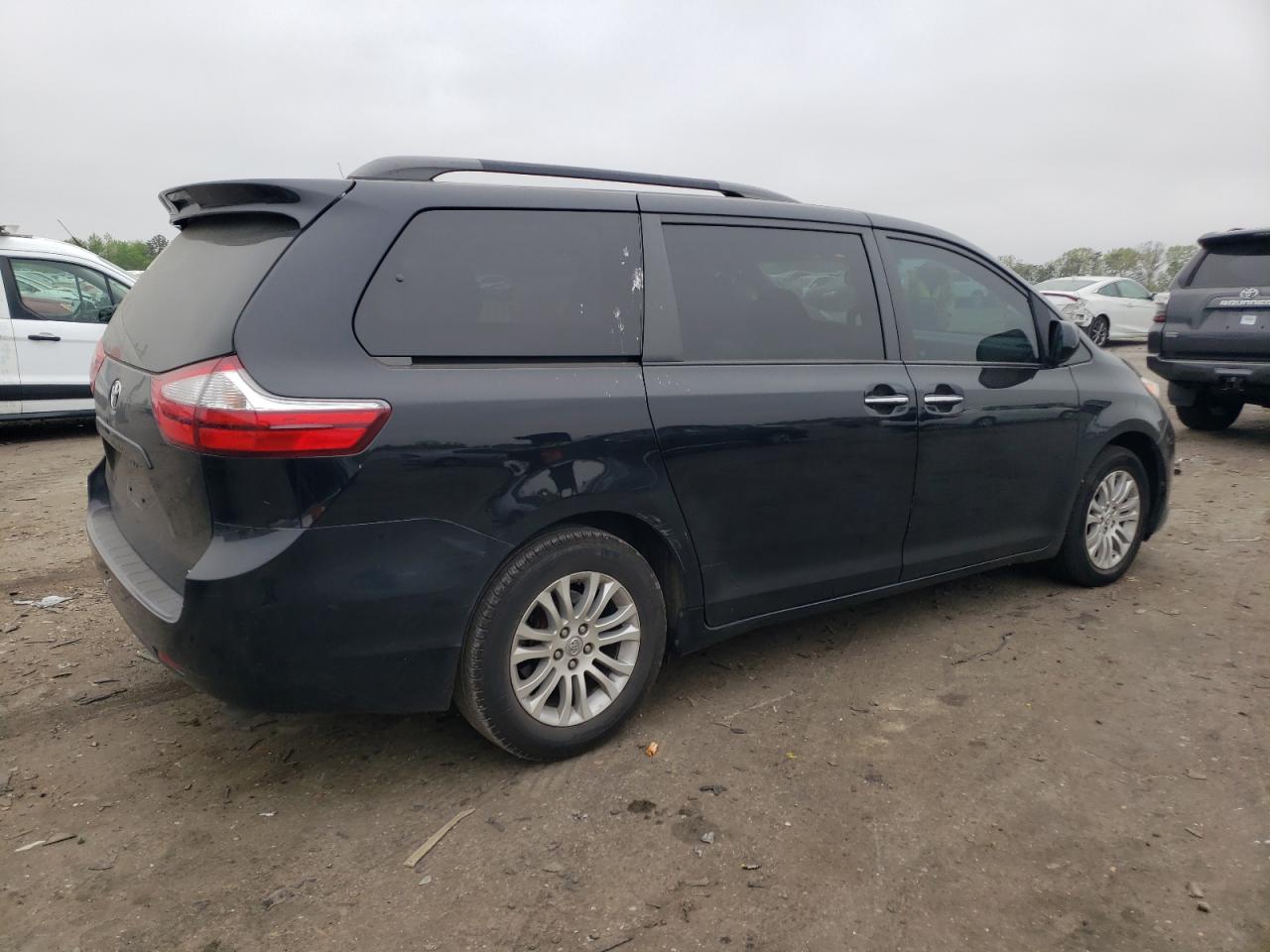 5TDYK3DC4GS721464 2016 Toyota Sienna Xle