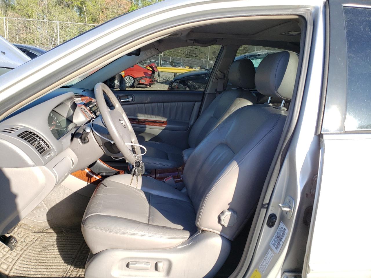 4T1BE30K13U714547 2003 Toyota Camry Le