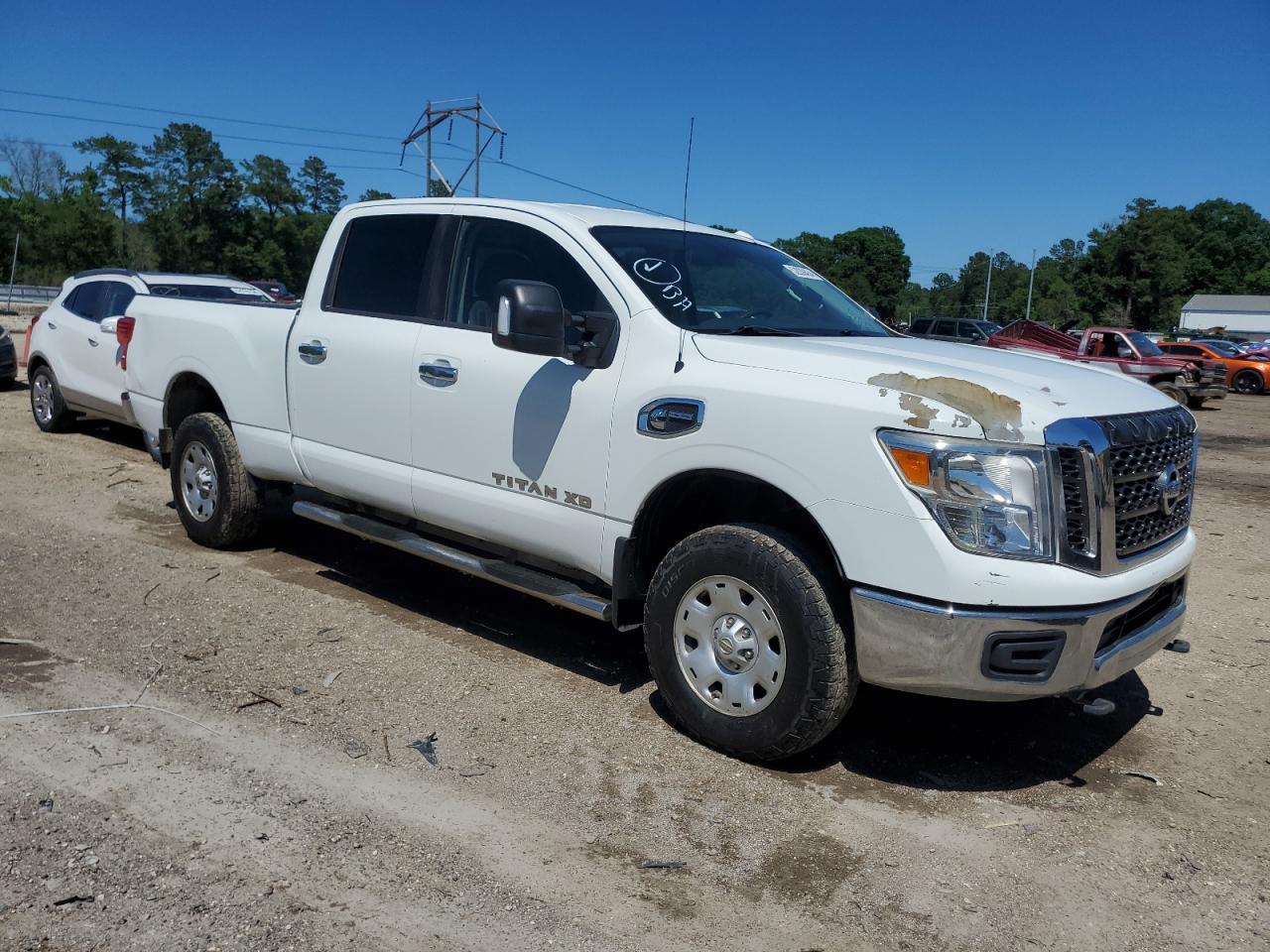 1N6BA1F15HN546638 NISSAN TITAN 2017