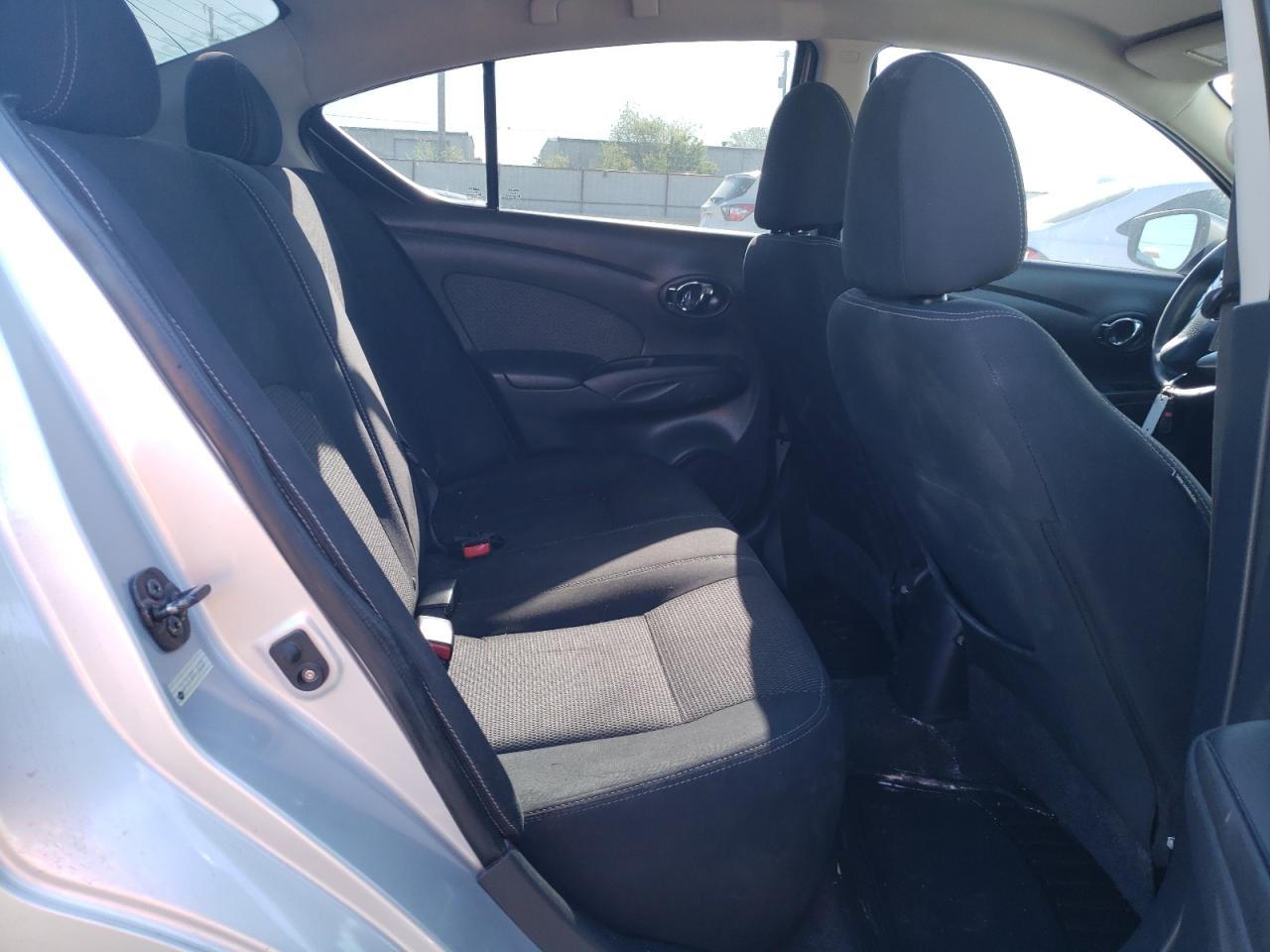 3N1CN7AP7FL888330 2015 Nissan Versa S