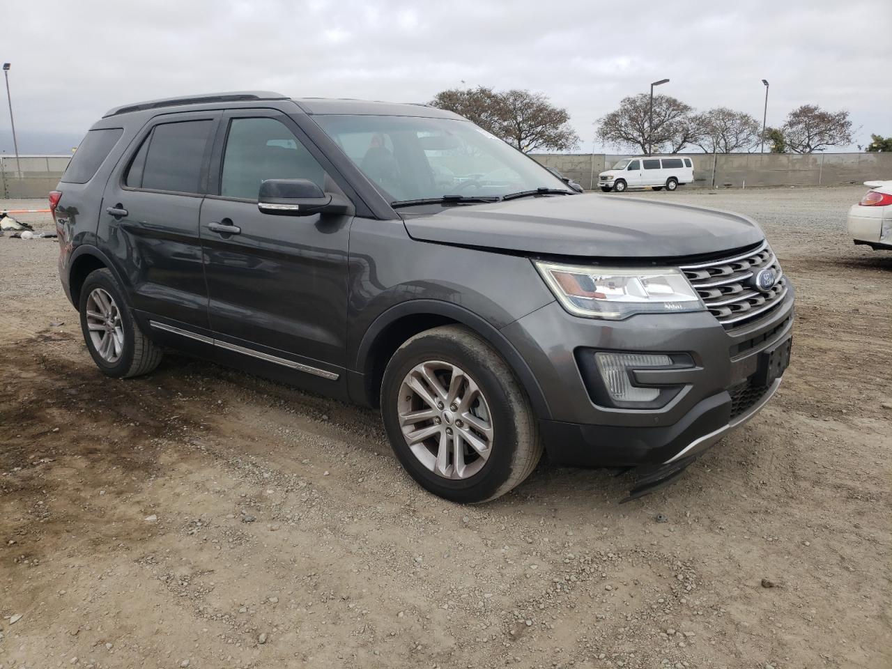 1FM5K7D84HGA69958 2017 Ford Explorer Xlt