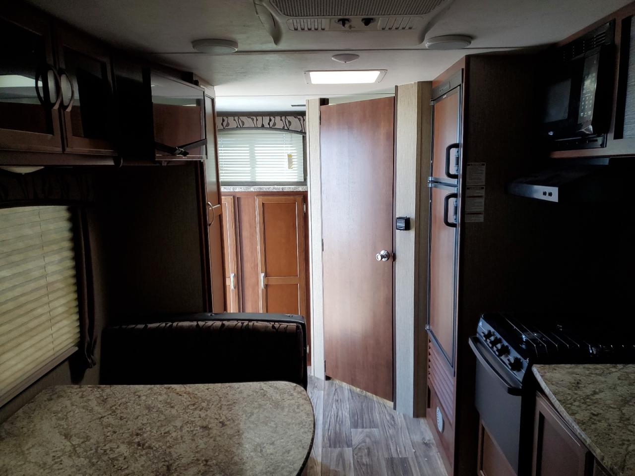 4YDT19525JT410783 KYRV PASSPORT 2018