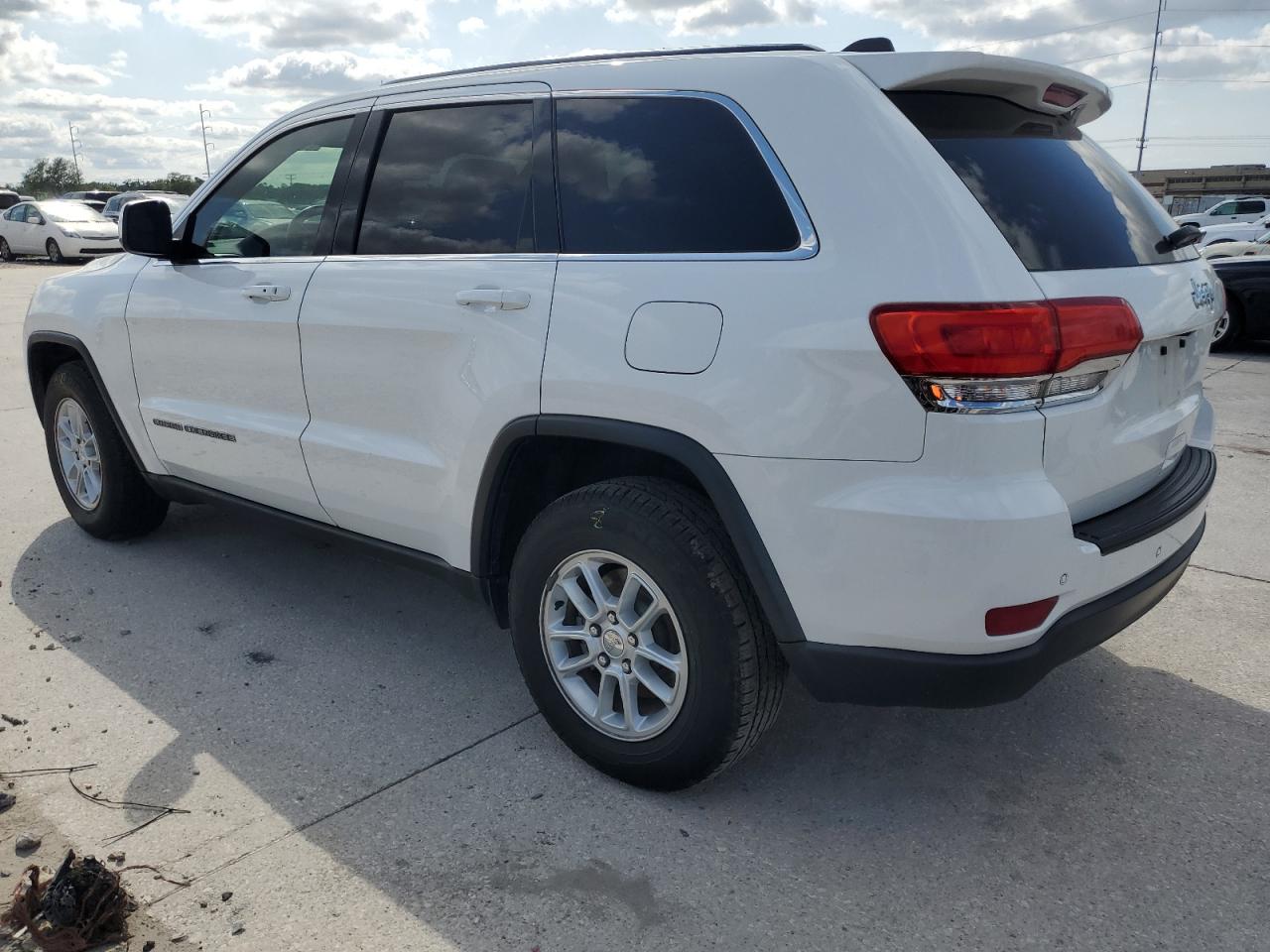 2018 Jeep Grand Cherokee Laredo vin: 1C4RJEAG1JC407337