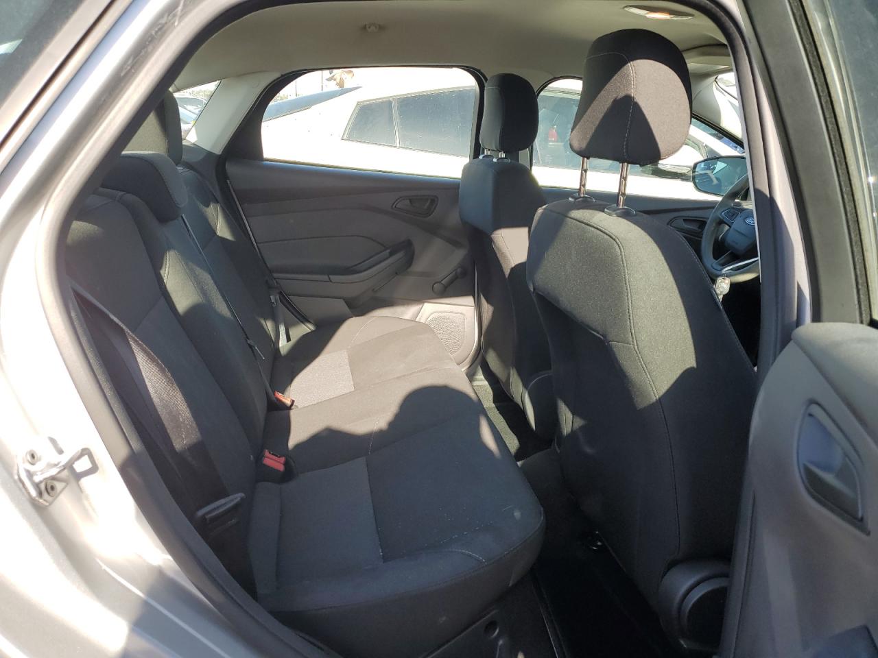 1FADP3E24HL211422 FORD FOCUS 2017