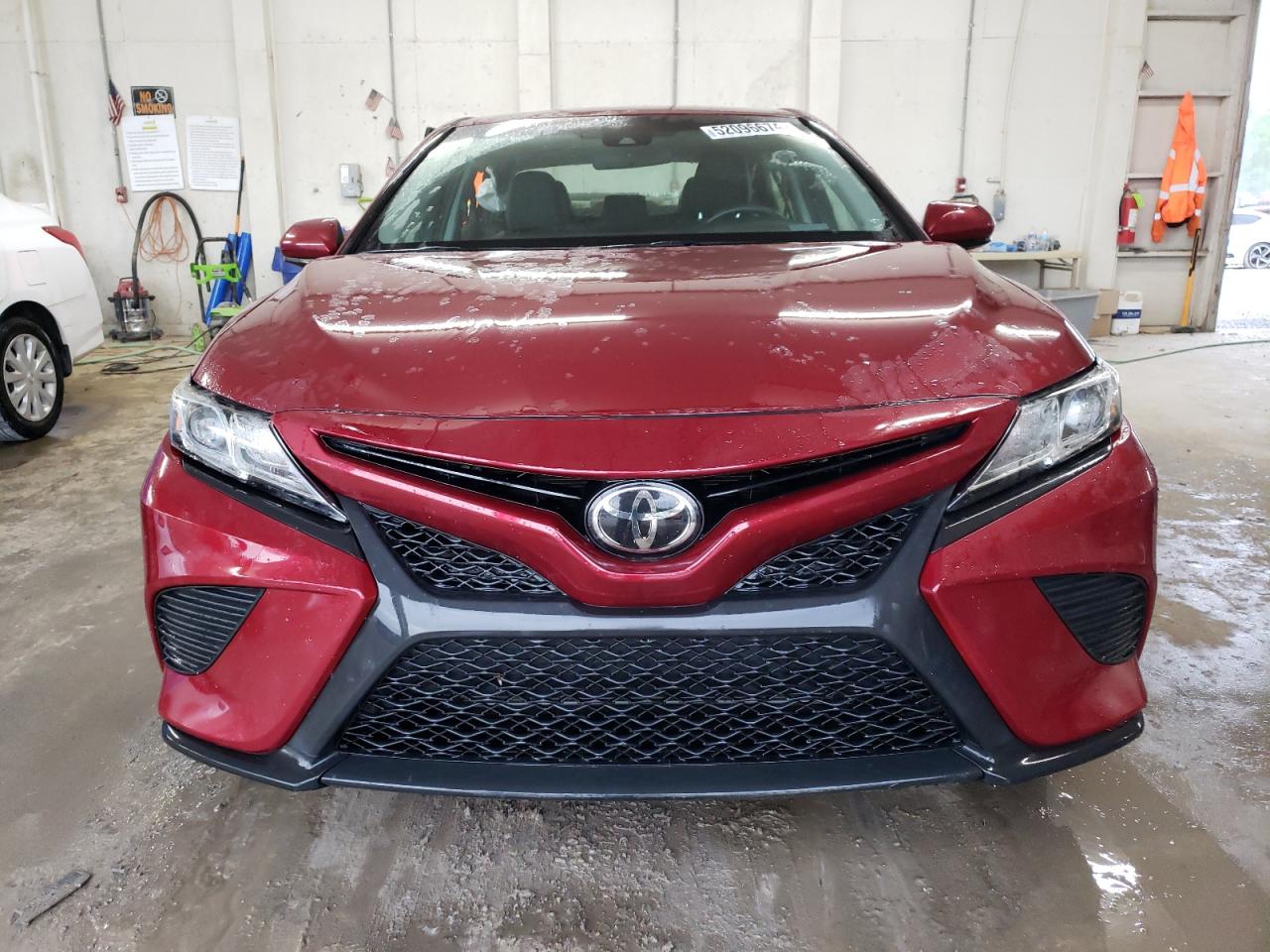 4T1B11HK3JU559338 TOYOTA CAMRY 2018