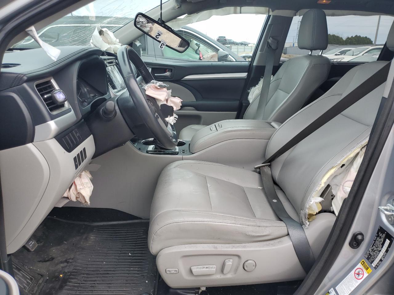 5TDJKRFHXES020129 2014 Toyota Highlander Xle