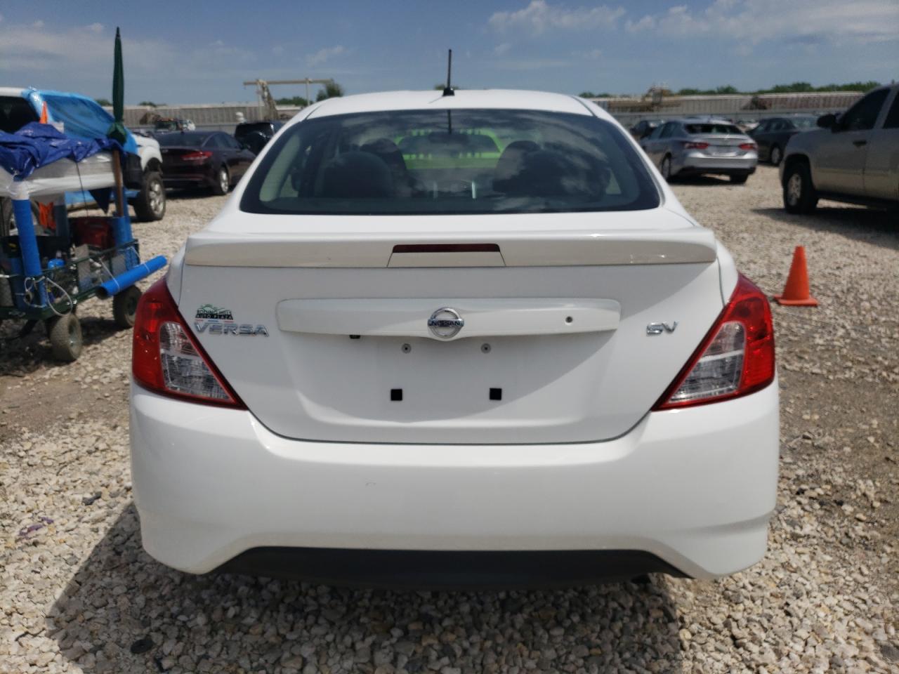 2019 Nissan Versa S vin: 3N1CN7AP2KL881246