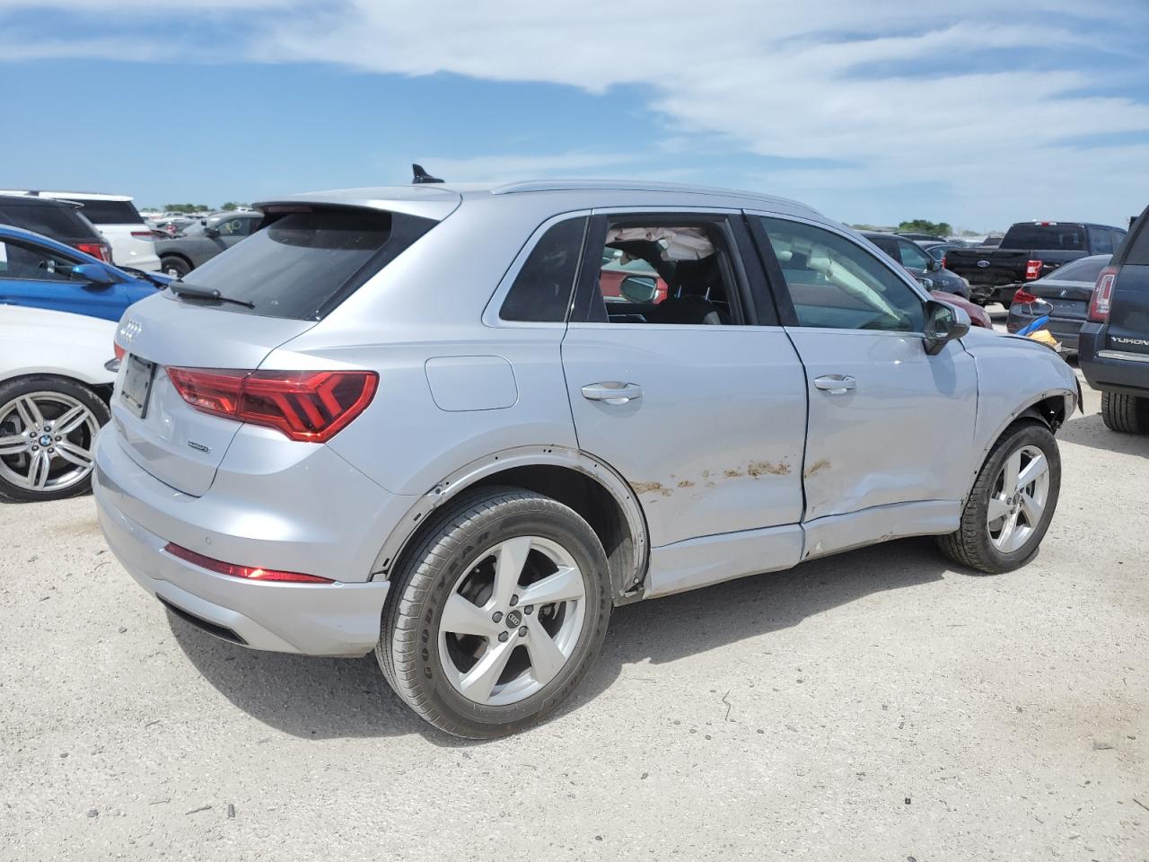 WA1AUCF32N1023397 2022 Audi Q3 Premium 40