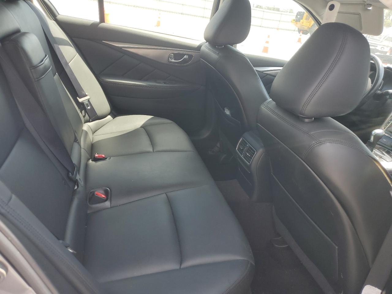 JN1EV7AR8HM830312 2017 Infiniti Q50 Premium