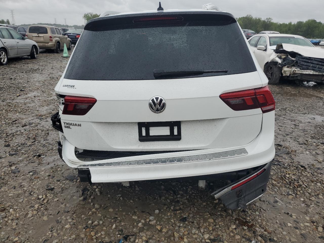 3VV3B7AX3KM153405 2019 Volkswagen Tiguan Se