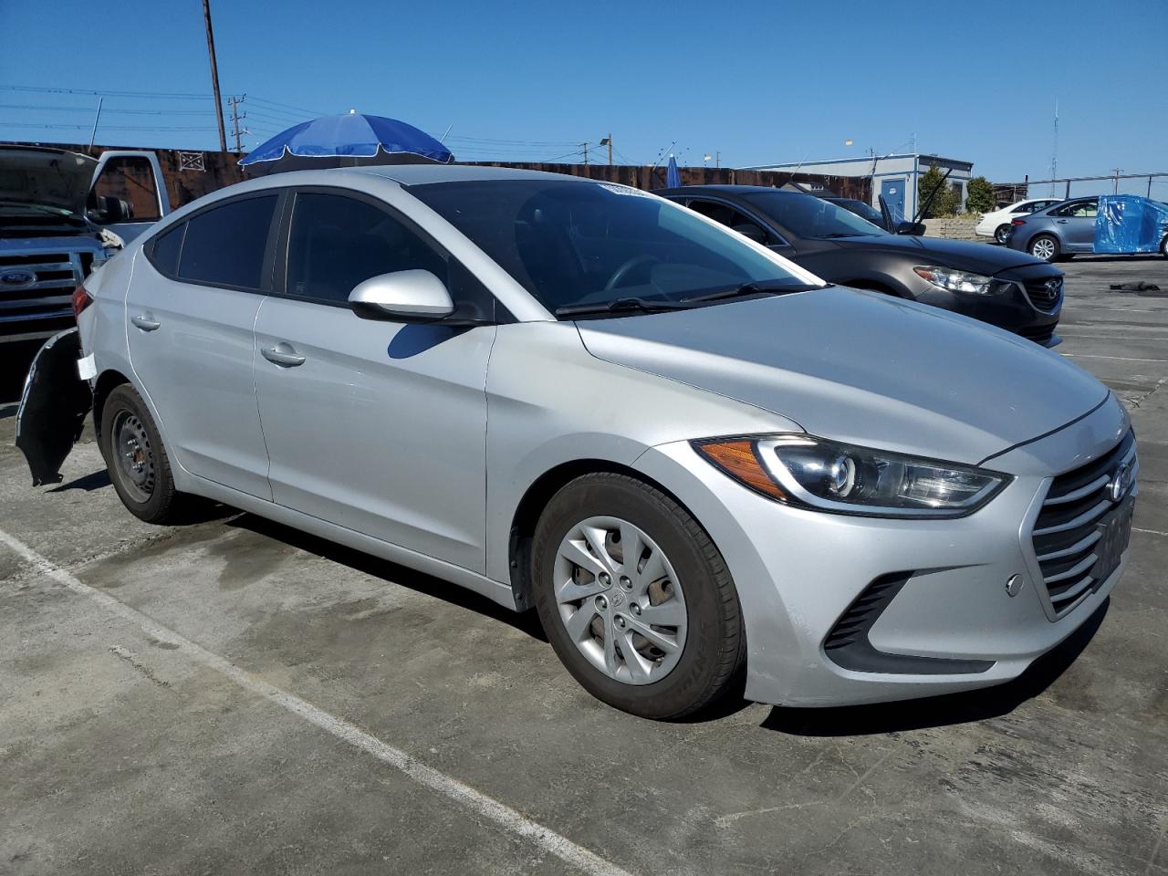 KMHD74LF2HU083998 2017 Hyundai Elantra Se