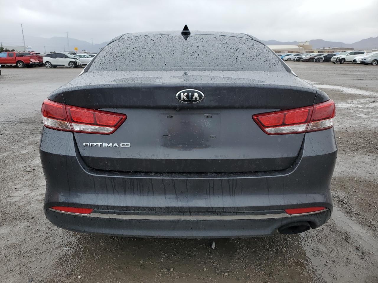 2017 Kia Optima Lx vin: KNAGT4L38H5172467