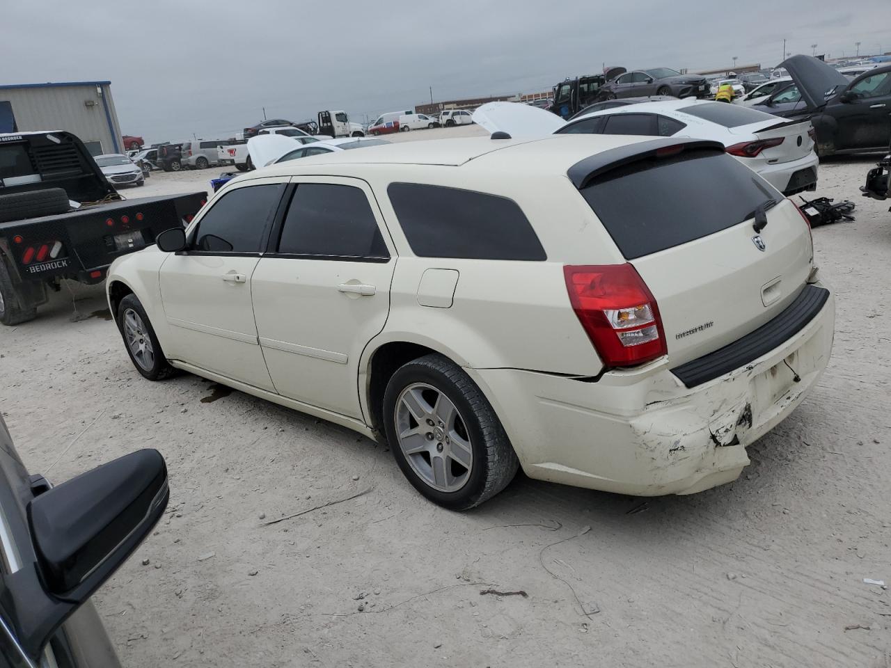 2D4FV48VX5H669837 2005 Dodge Magnum Sxt