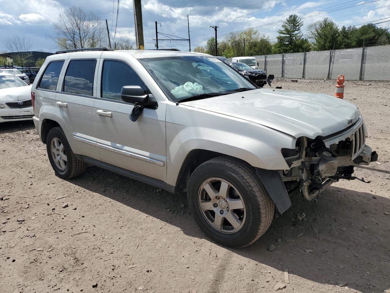 1J4PR4GKXAC154275 2010 Jeep Grand Cherokee Laredo