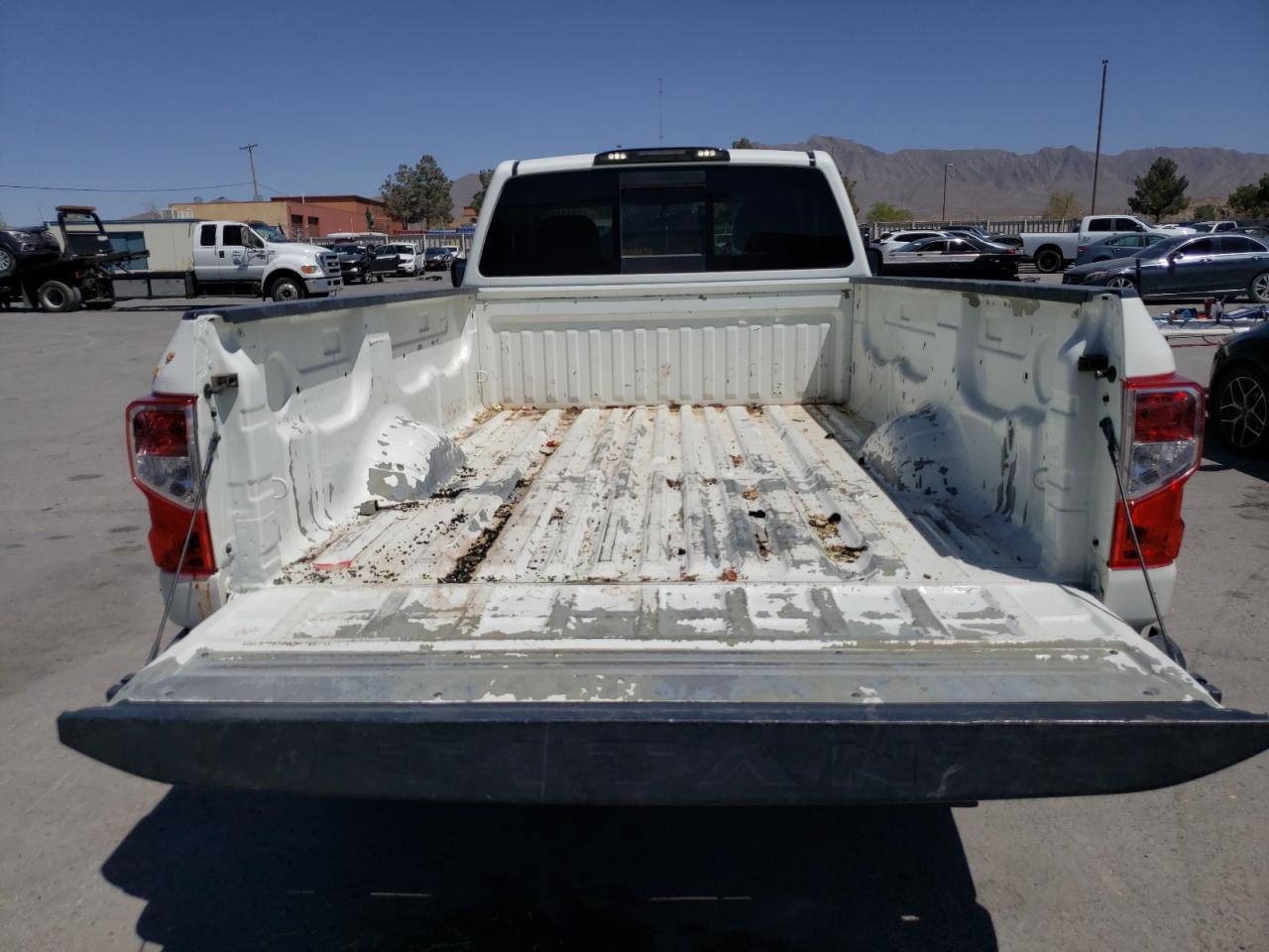 1N6AA1R7XHN532617 2017 Nissan Titan S