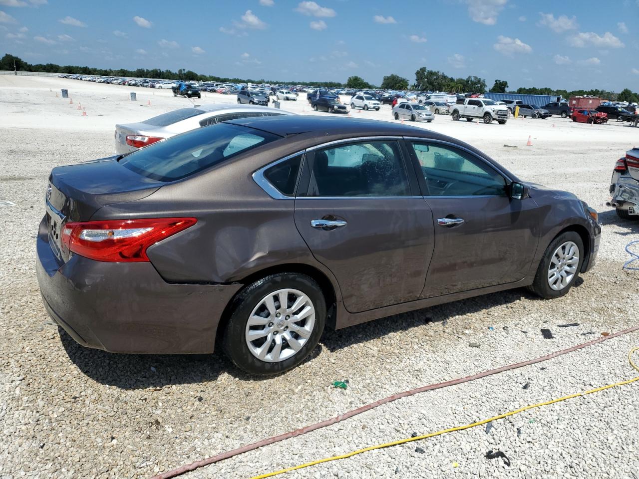 1N4AL3AP0GN309785 2016 Nissan Altima 2.5