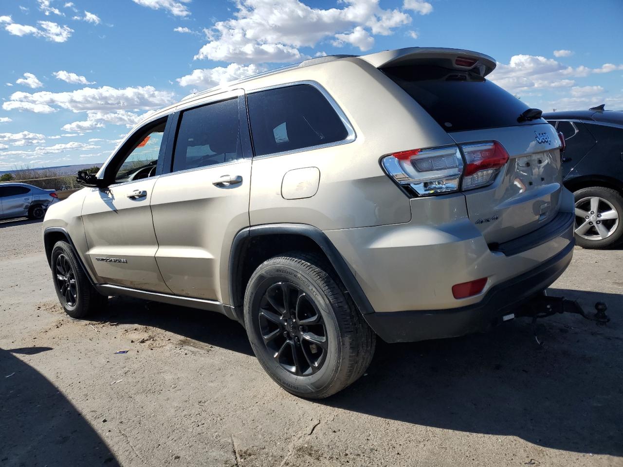 2015 Jeep Grand Cherokee Laredo vin: 1C4RJFAG9FC706071