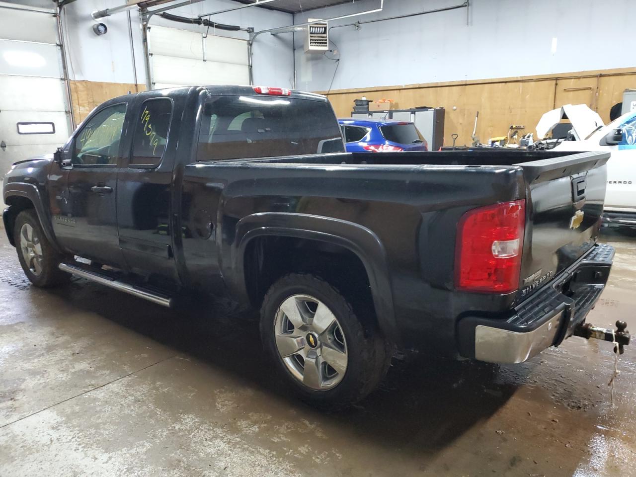 1GCRKSE31BZ133008 2011 Chevrolet Silverado K1500 Lt