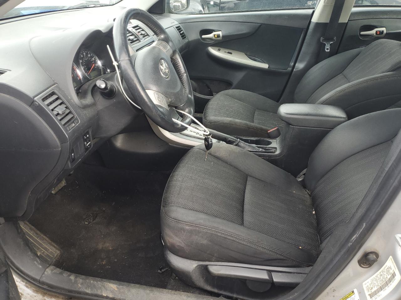 5YFBU4EE8DP208275 2013 Toyota Corolla Base