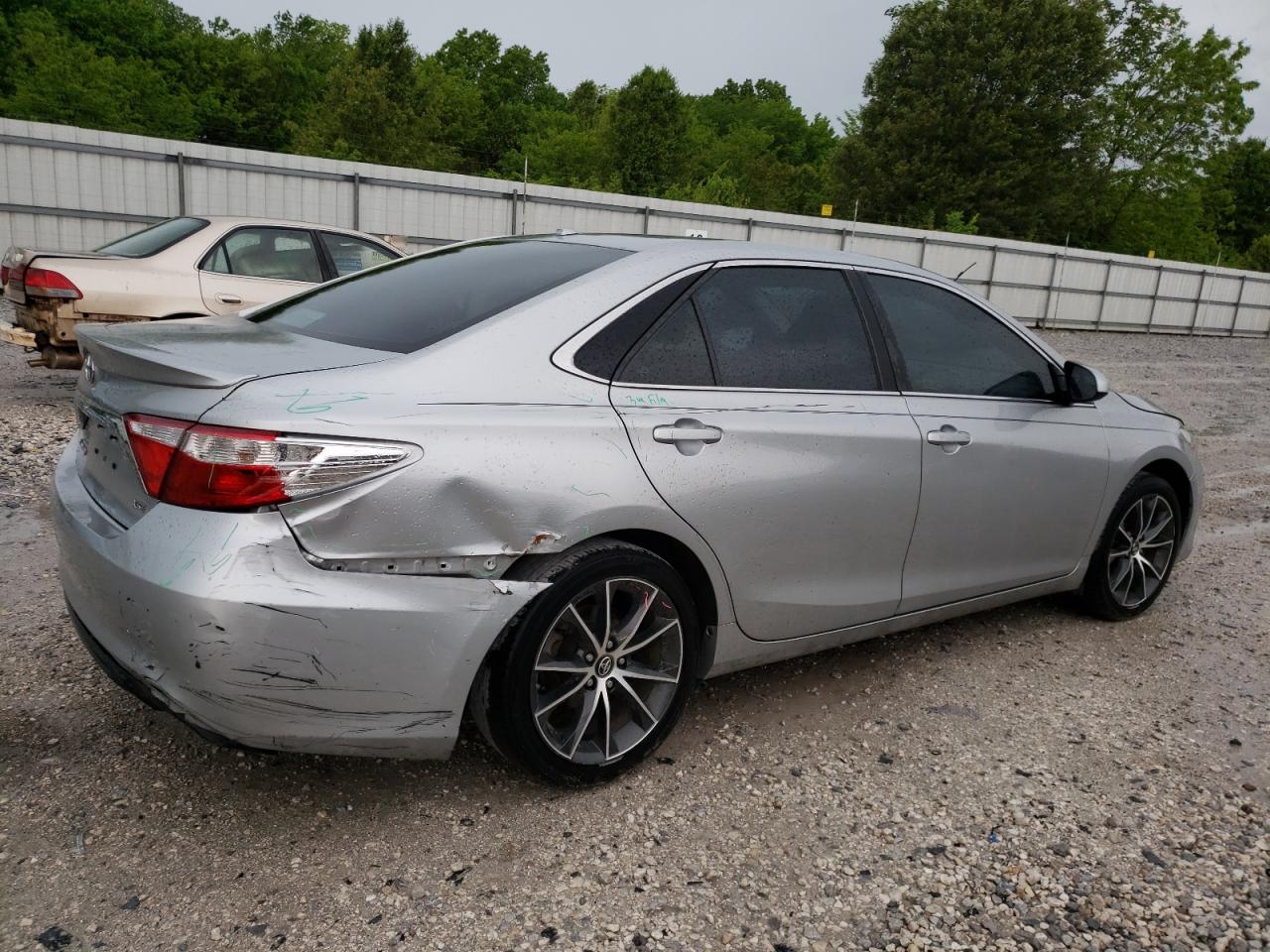 4T1BF1FK8HU654296 2017 Toyota Camry Le