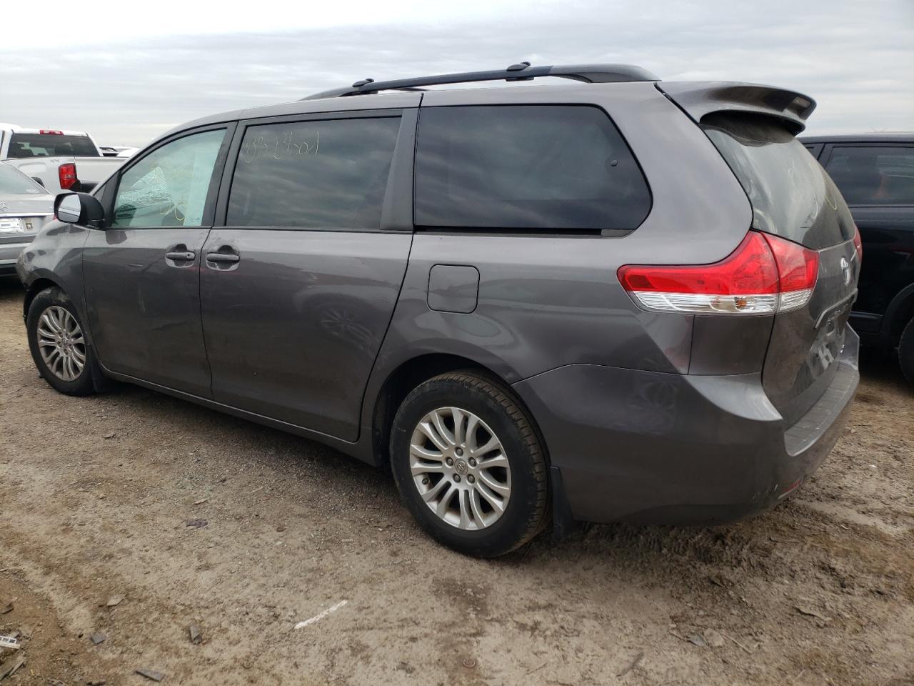 5TDYK3DCXES430254 2014 Toyota Sienna Xle