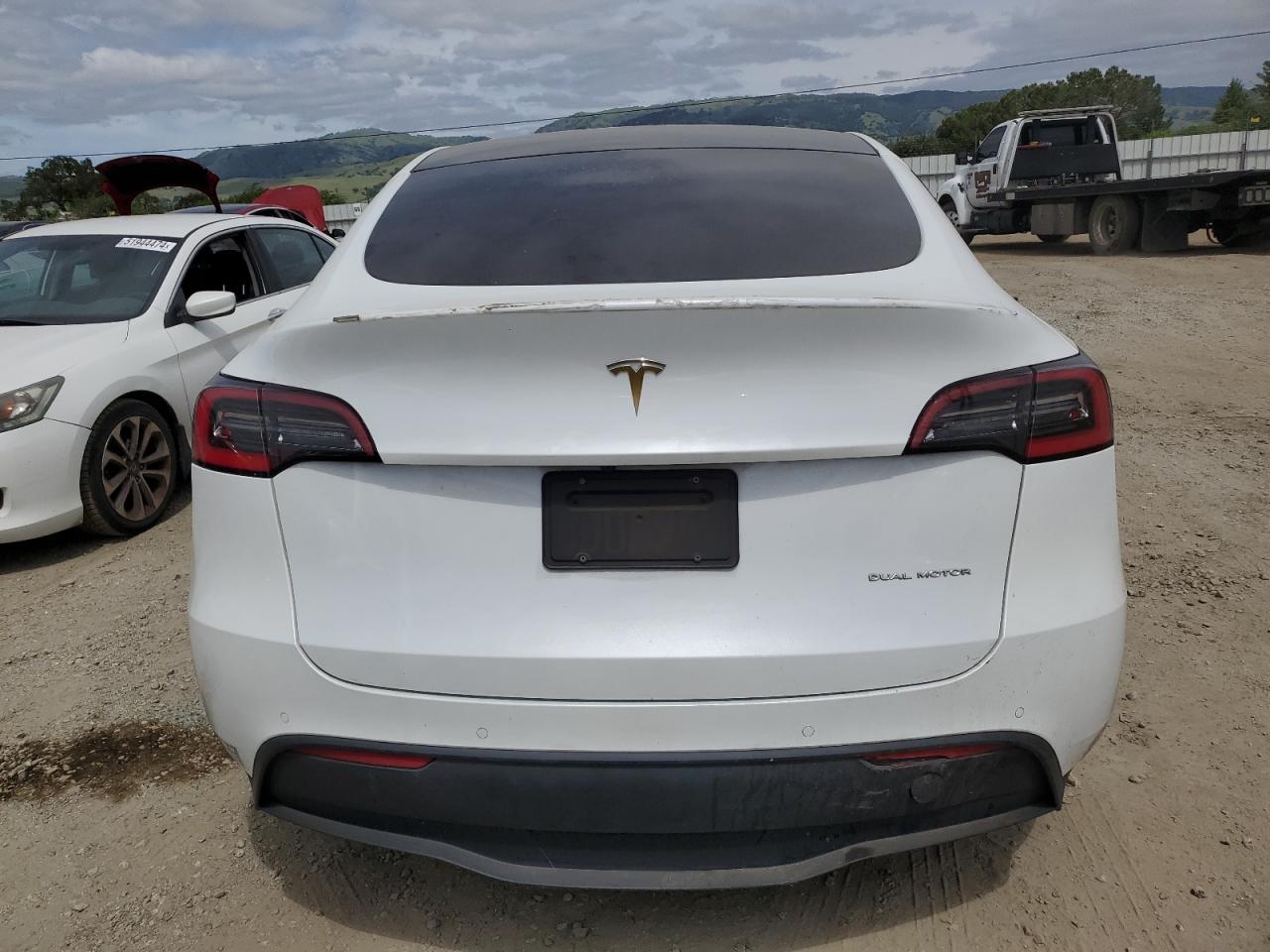 5YJYGDEE6MF100797 2021 Tesla Model Y