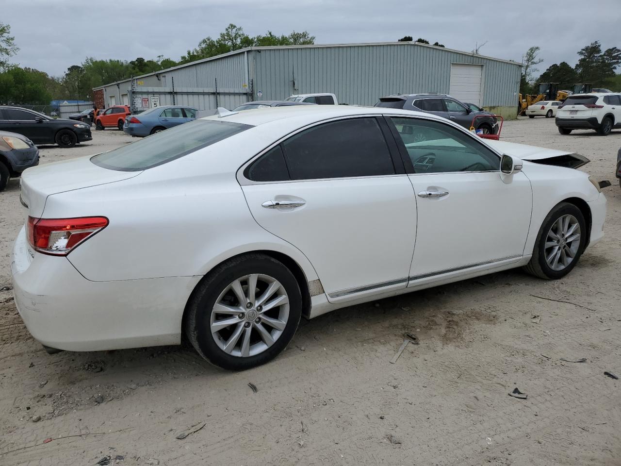 JTHBK1EG3B2433820 2011 Lexus Es 350