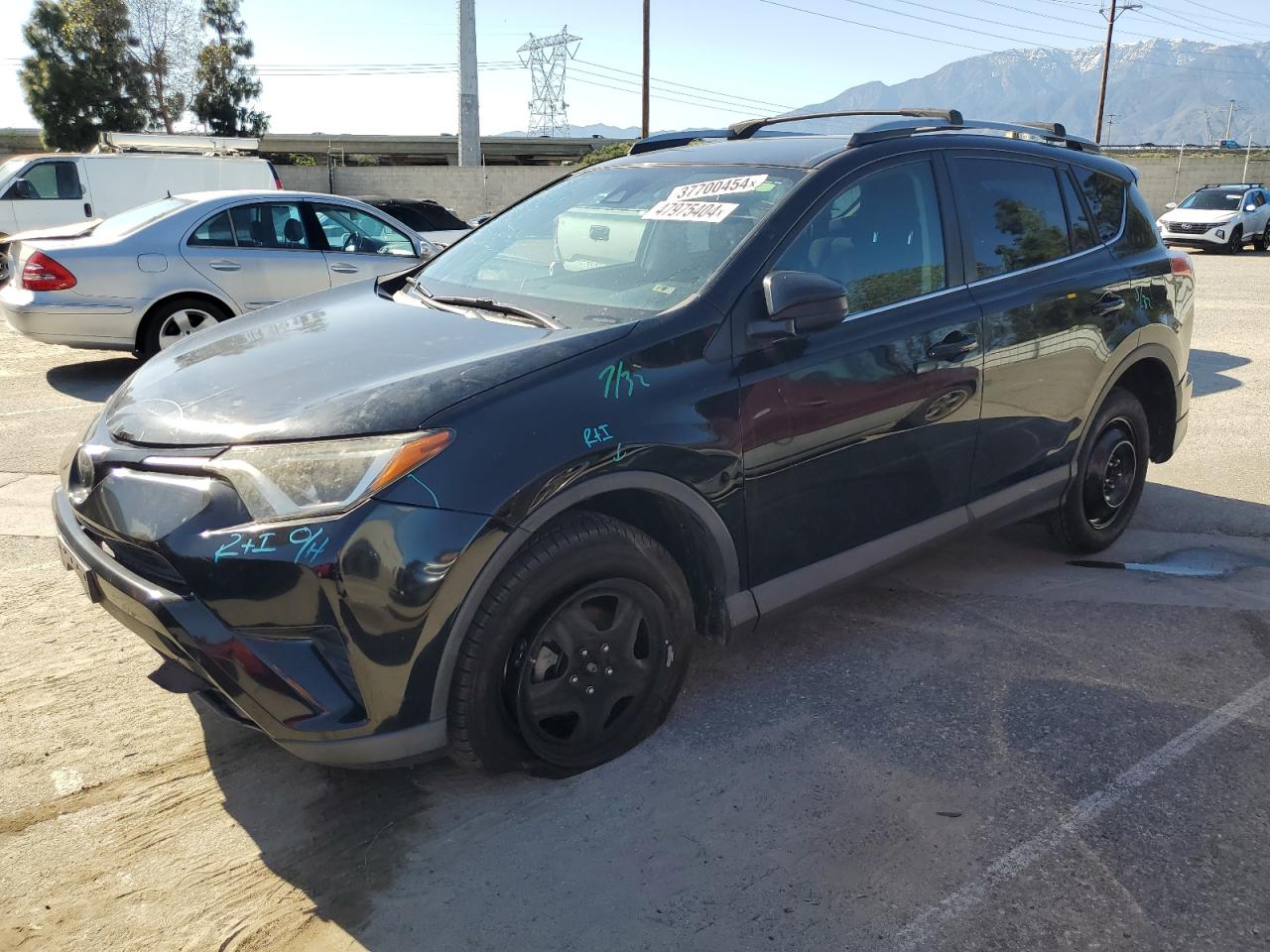 2T3ZFREV9HW356002 TOYOTA RAV4 2017